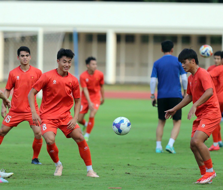 Không khí vui vẻ trong buổi tập