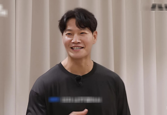 Kim Jong Kook vừa xác nhận chi 6,2 tỷ won tiền mặt để mua nhà. (Ảnh từ All Kpop)