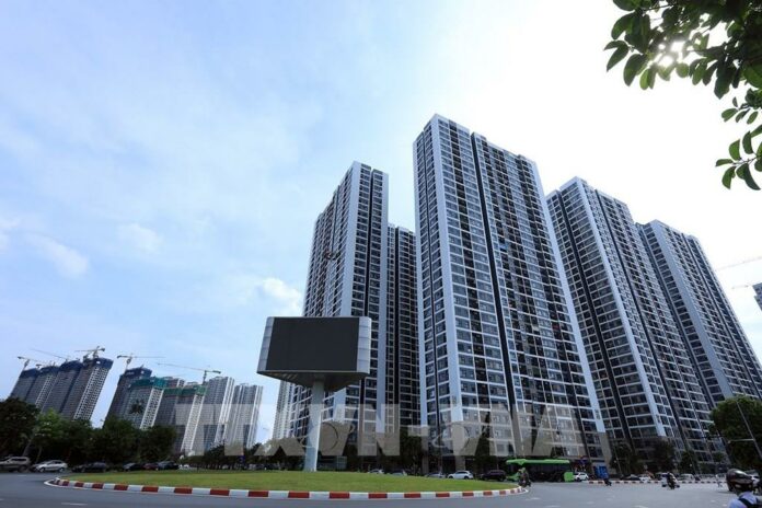 Giá nhà cao ngất ngưởng, giấc mơ an cư xa vời với người trẻ Việt