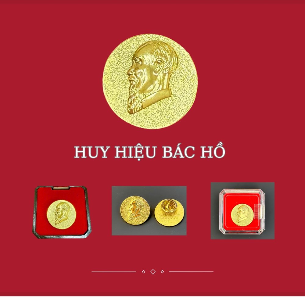 Huy hiệu Bác Hồ