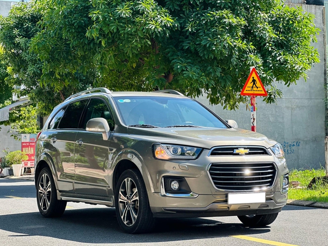 Nội thất Chevrolet Captiva Revv