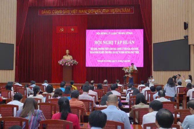 Hội nghị tập huấn về văn hóa, văn nghệ