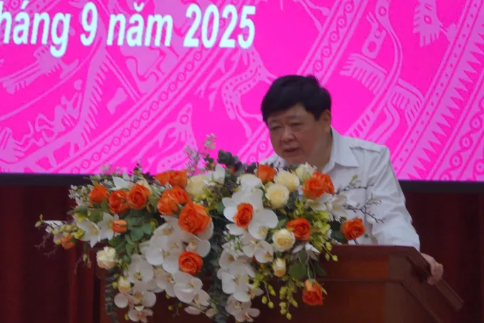 PGS.TS, nhà văn Nguyễn Thế Kỷ