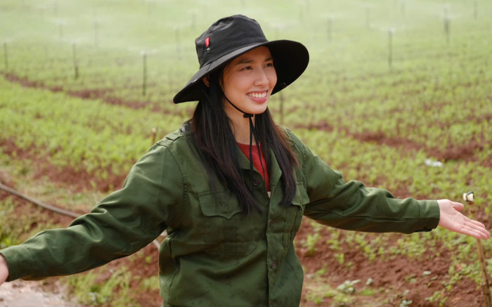 Công ty Sen Vàng đề nghị truyền thông đưa tin chính xác vụ việc Thùy Tiên và kẹo rau Kera- Ảnh 1. Công ty Sen Vàng đề nghị truyền thông đưa tin chính xác vụ việc Thùy Tiên và kẹo rau Kera- Ảnh 1.