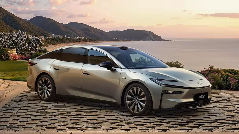Toyota bZ7 dùng hệ truyền động của Huawei