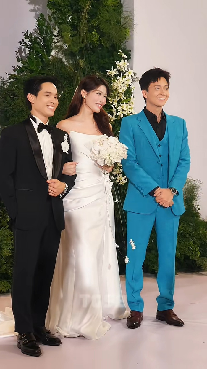 Ngô Kiến Huy diện trang phục màu xanh nổi bật khi đến chung vui với Á hậu Quỳnh Châu. Ảnh: thegioishowbiz349