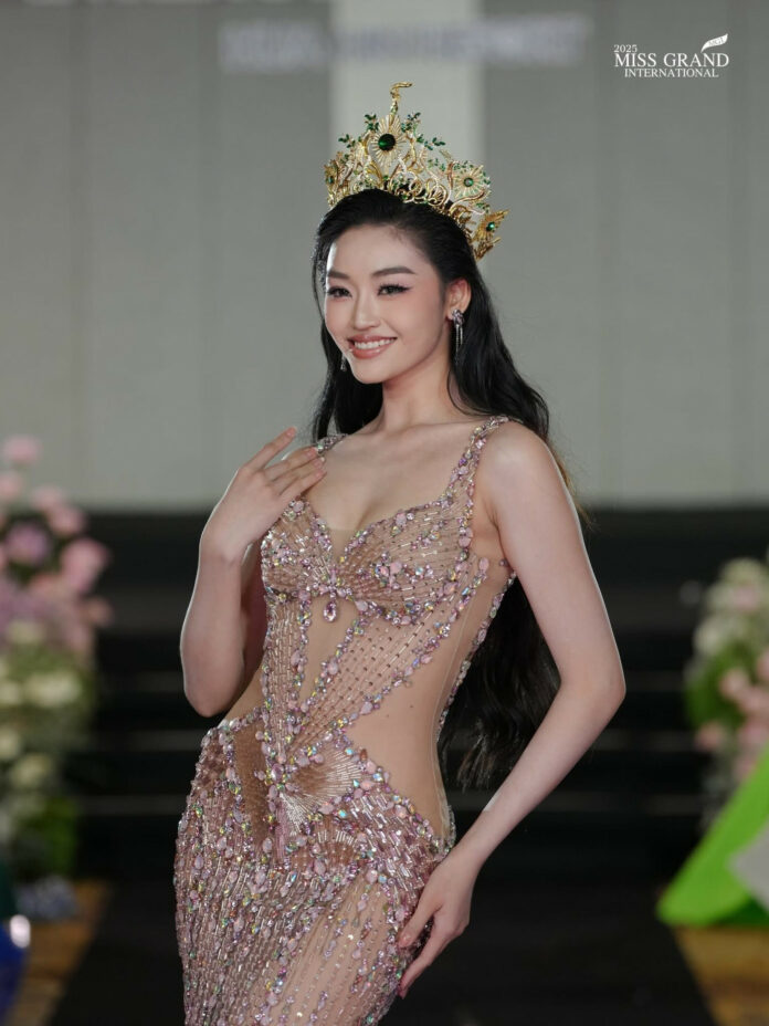 Yến Nhi xin gỡ video kêu gọi bình chọn Miss Grand vì lũ lụt