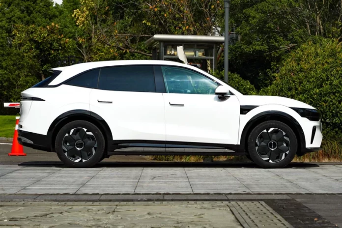 Zeekr 7X 2026: SUV Điện Đột Phá, Hiệu Năng Vượt Trội
