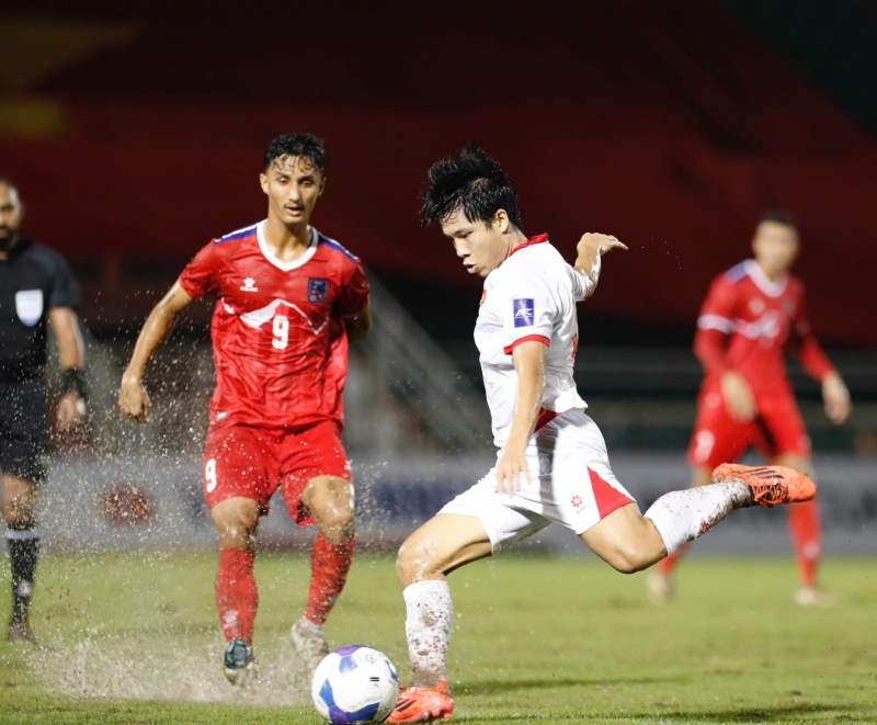ĐT Việt Nam 1-0 ĐT Nepal: Thắng nhưng vẫn lo -0