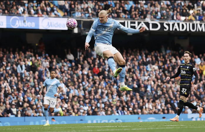 Haaland lập cú đúp, Man City nhẹ nhàng lên đầu bảng Premier League - Ảnh 2.