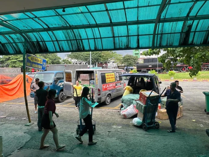 [Cập Nhật] Đường Sắt Việt Nam Vận Chuyển Miễn Phí Cứu Trợ Miền Trung