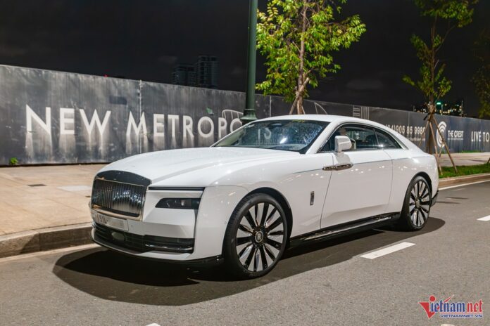 img_c000345c Rolls-Royce Spectre Bailey: Khi Chú Chó Trở Thành Nguồn Cảm Hứng