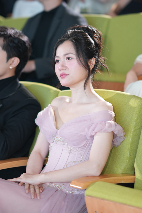 lam-vi-da-17614505680362125582595 Lâm Vỹ Dạ