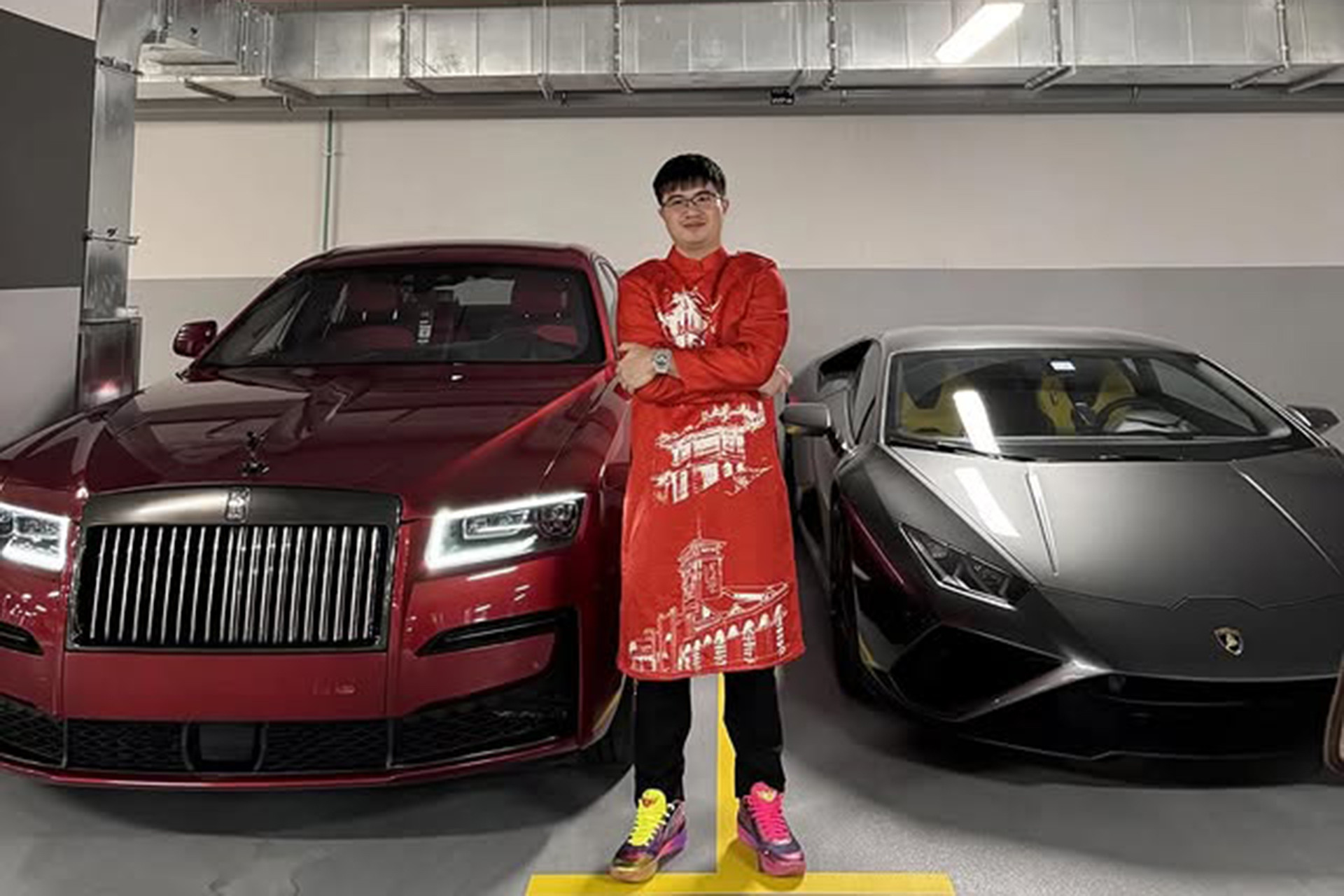 Mr.Pips và những chiếc xe sang của mình Mr.Pips và những chiếc xe sang của mình
