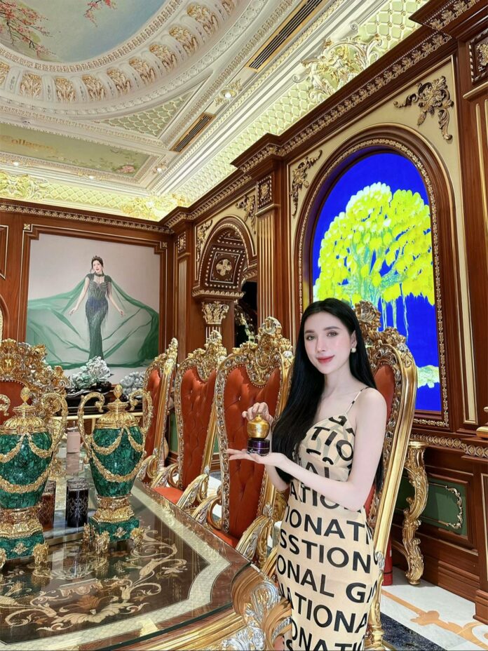 Ngân Collagen: 