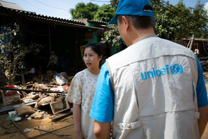 UNICEF Việt Nam: Cứu Trợ Khẩn Cấp Cho Trẻ Em Vùng Thiên Tai