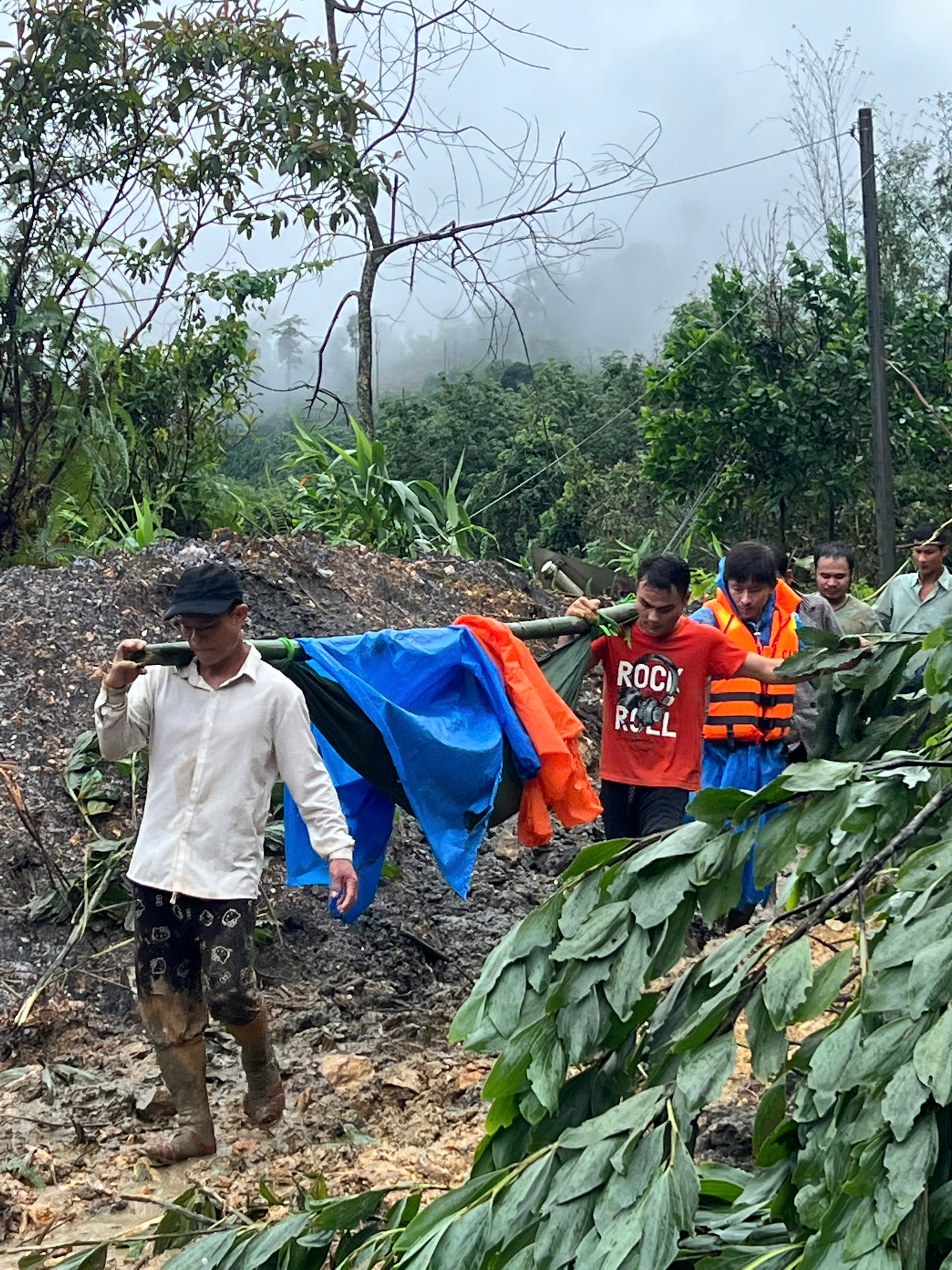 Sạt lở đất tại Đà Nẵng