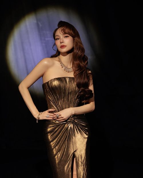 Minh Hằng và gia đình