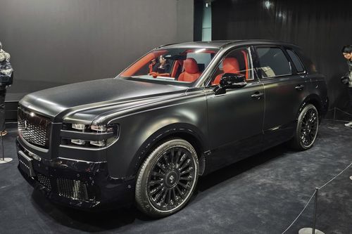 Toyota Century SUV Tailor Made