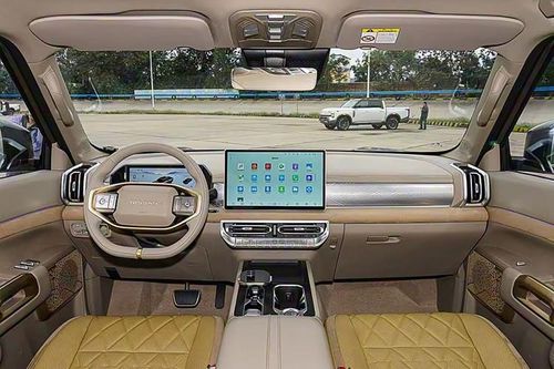 Nội thất Nissan Frontier Pro