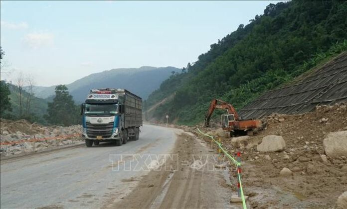 Cao tốc La Sơn - Hòa Liên: Nỗ lực khắc phục sau mưa lũ