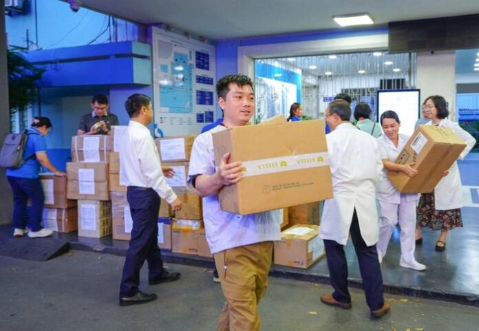 Ấm Lòng Nghĩa Tình: Y Bác Sĩ TP.HCM Chi Viện Vùng Lũ Đắk Lắk