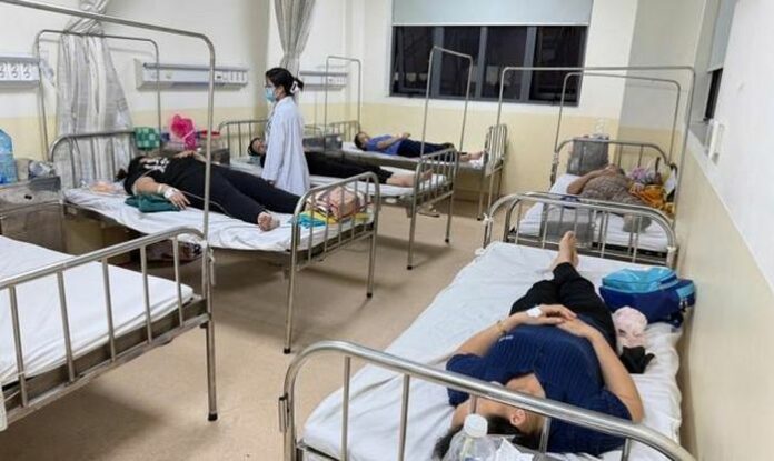 Ngộ Độc Thực Phẩm Hàng Loạt: Hóc Môn 