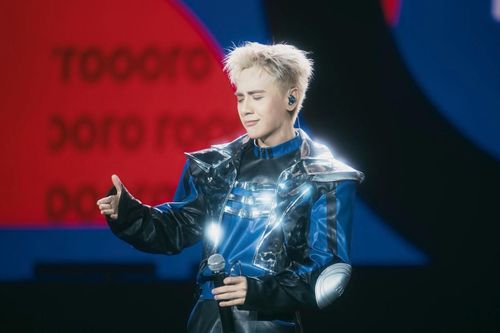 Quang Hùng MasterD thành công chinh phục khán giả và góp mặt trong BEST 5 của Anh Trai "Say Hi" mùa 1.