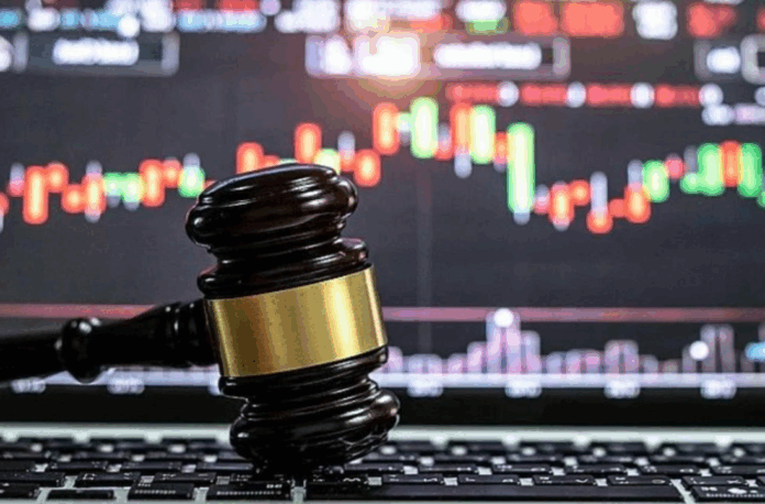 UBCKNN Mạnh Tay Xử Phạt Công Ty Chứng Khoán: Siết Kỷ Luật Thị Trường?