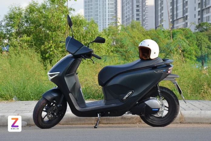 Hạn Chế Xe Máy Xăng: Cơ Hội Nào Cho Thị Trường Xe Điện Việt Nam?