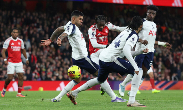 Arsenal vùi dập Tottenham: Eze tỏa sáng, Pháo thủ thăng hoa!