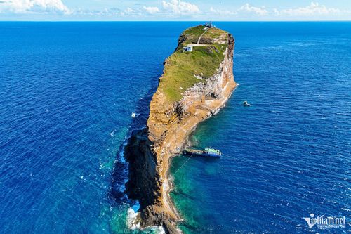 Cầu tàu Hòn Hải