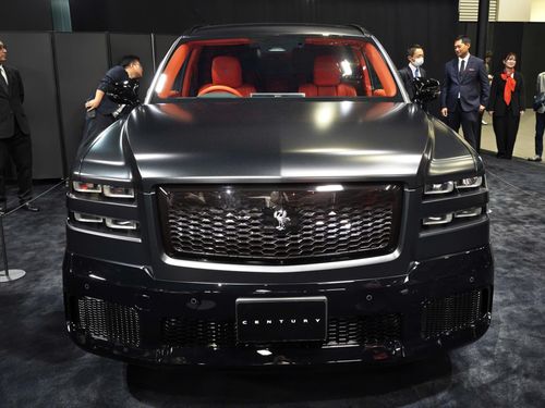 Ngoại thất Toyota Century SUV Tailor Made