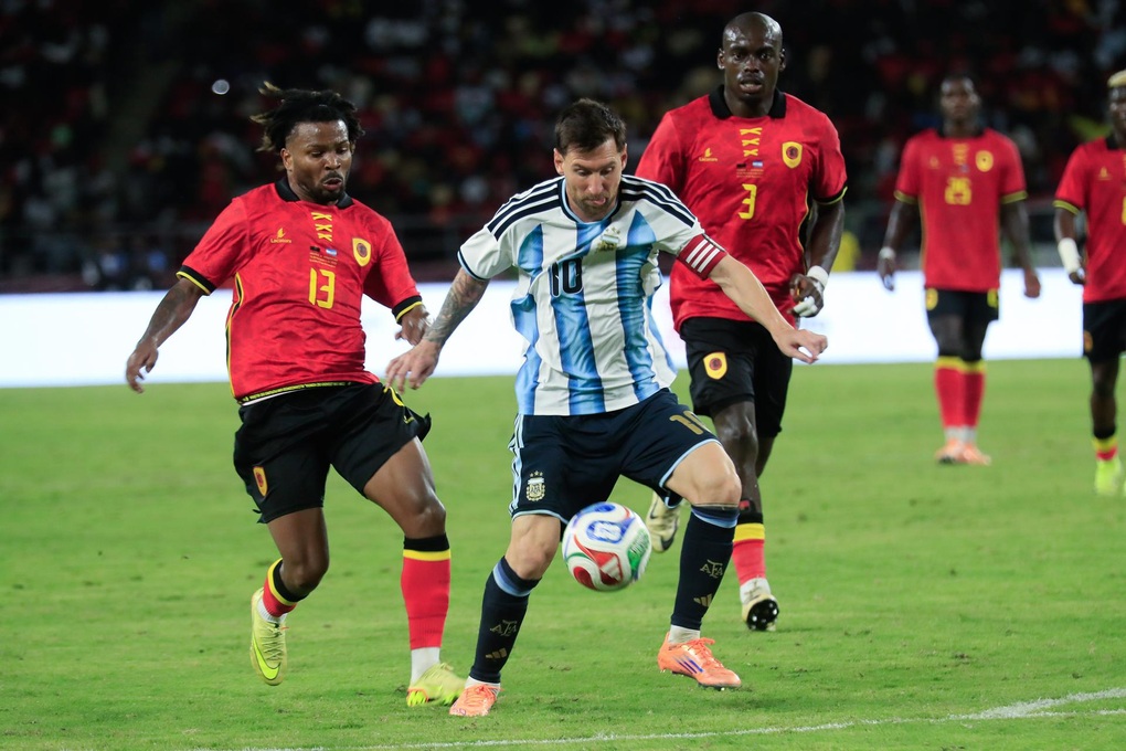 Messi ghi bàn thắng lịch sử, Argentina đánh bại đội bóng châu Phi - 2 Messi ghi bàn thắng lịch sử, Argentina đánh bại đội bóng châu Phi - 2