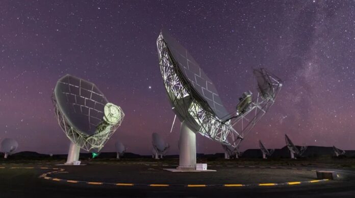 Vật Thể Liên Sao