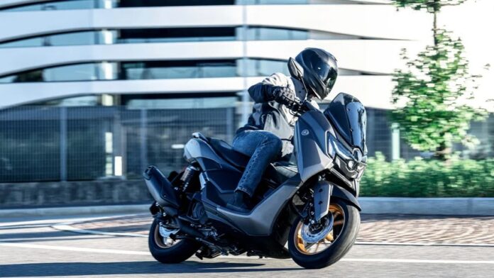 Yamaha NMAX 155 Thế Hệ Mới: Sẵn Sàng 