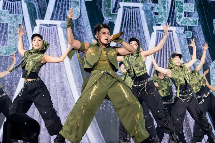 Jun Phạm tại Tân Binh Toàn Năng