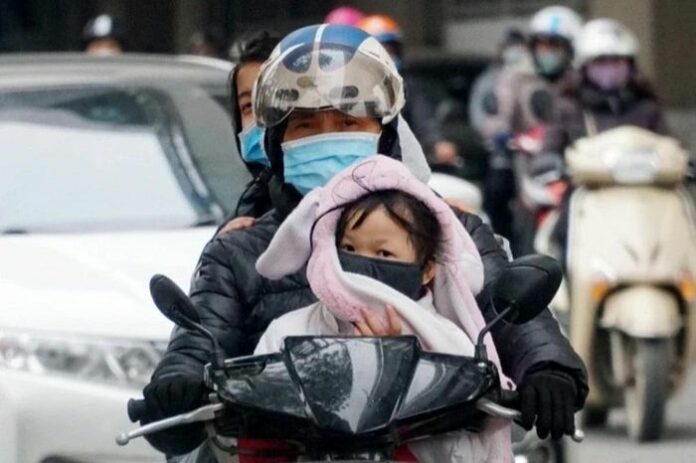 Hà Nội Rét Đậm: Cập Nhật Thời Tiết & Cách Giữ Ấm