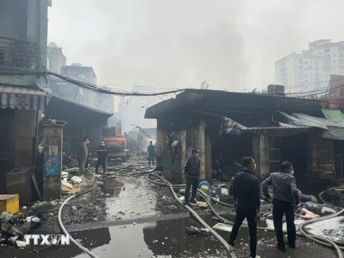 Hỏa Hoạn Thiêu Rụi Chợ: Nguyên Nhân & Phòng Ngừa