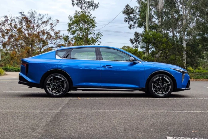 Kia K4 2026: Đánh Giá Chi Tiết và Giá Bán Mới Nhất