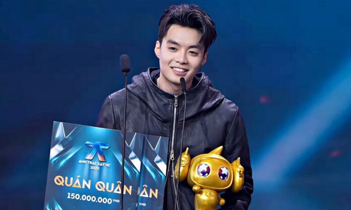 Negav đăng quang quán quân 