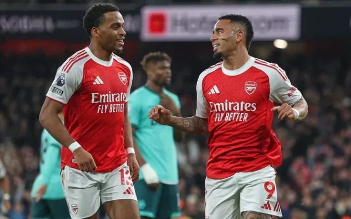 Arsenal Thắng Nghẹt Thở, Giữ Vững Ngôi Đầu: Kịch Tính Đến Phút Cuối!