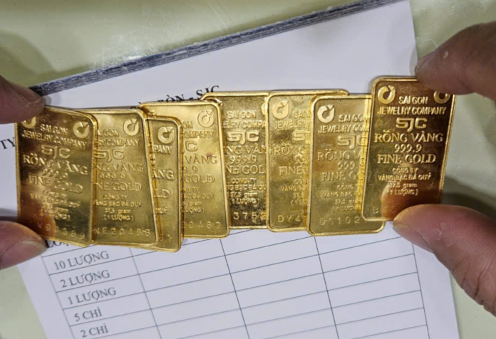 Giá Vàng Hôm Nay Ngày 27/12/2025: Cập Nhật & Phân Tích Chuyên Sâu