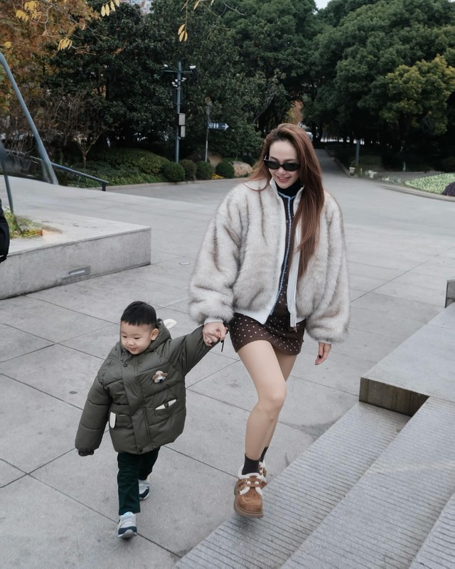 Cận cảnh con trai của Minh Hằng