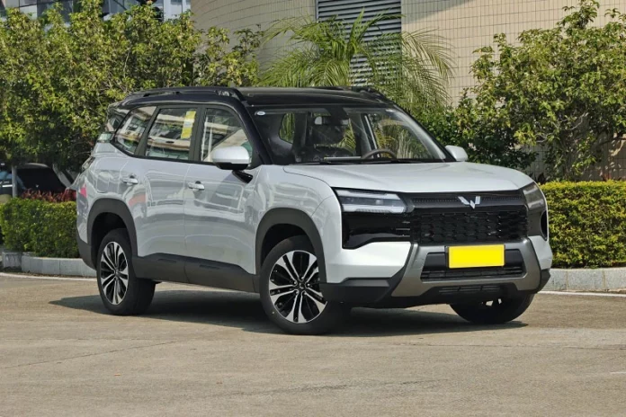 Wuling Starlight 560: SUV 7 Chỗ Giá 