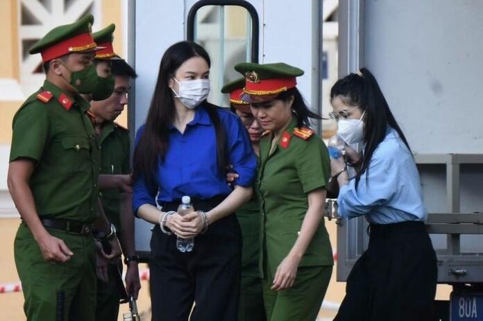 Vụ việc Thùy Tiên: Mẹ Lần Đầu Lên Tiếng!