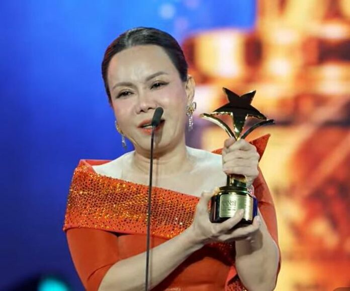 Việt Hương tỏa sáng tại Ngôi Sao Xanh 2025 với 