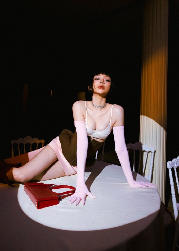 Tóc Tiên: Biểu tượng quyến rũ 