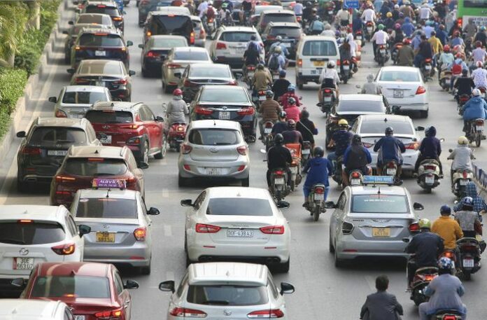 Sự thật về xăng E10: Lợi ích và rủi ro bạn cần biết