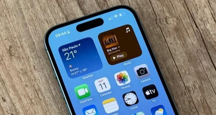 Điểm Tin Công Nghệ: Pin Xanh, Kiện Tỷ Đô & iPhone Tương Lai